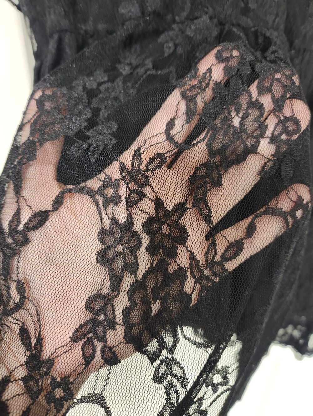 Bloomchic Black Lace V-Neck Peplum Top - Picture 3 of 3